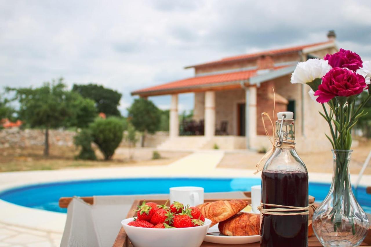 Villa Stone Pearl With Heated Swimming Pool Sveti Filip i Jakov Kültér fotó
