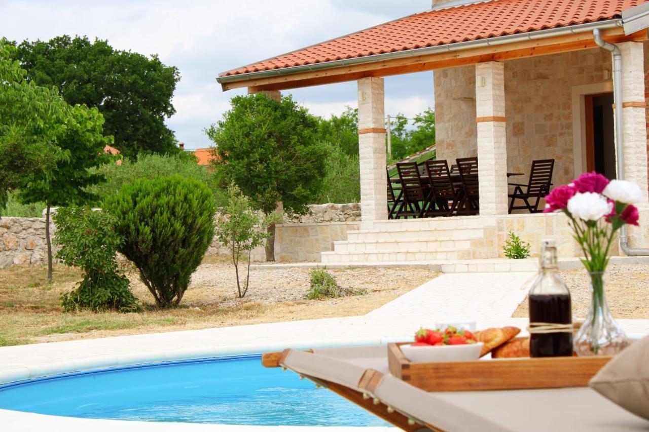 Villa Stone Pearl With Heated Swimming Pool Sveti Filip i Jakov Kültér fotó